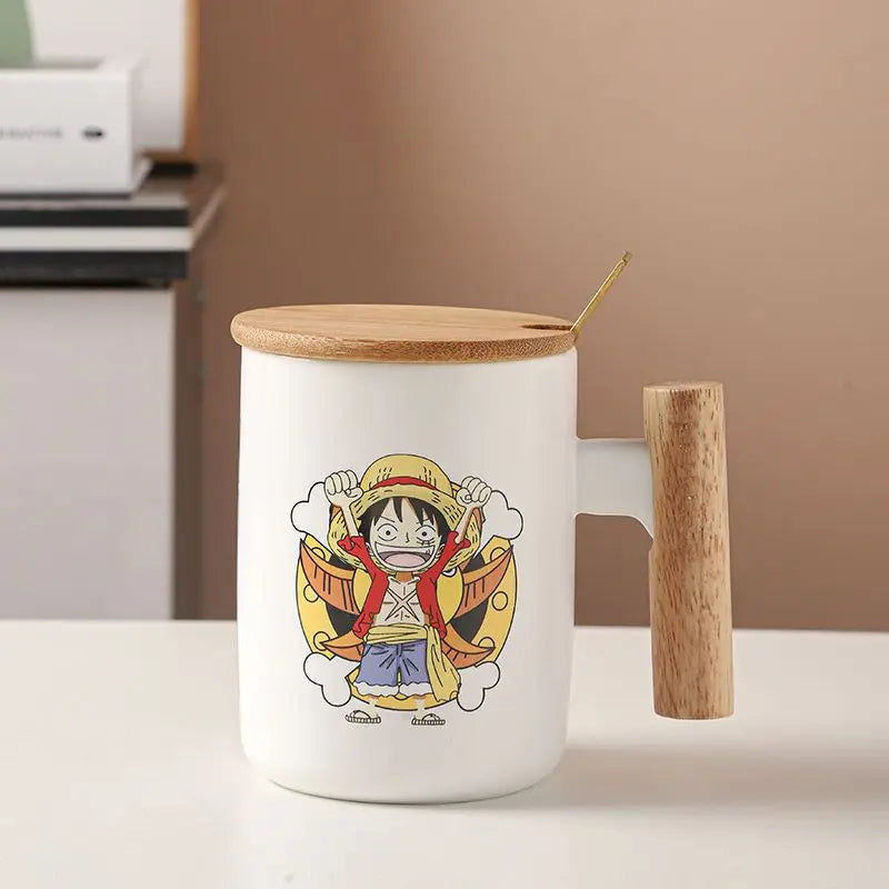 Kubek One Piece – uśmiechnięty Chibi Luffy z drewnianą pokrywką
