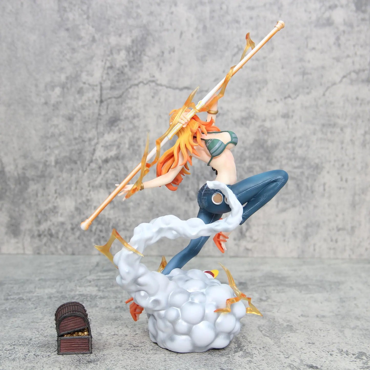 Kolekcjonerska figurka One Piece – Nami 32 cm (edycja limitowana z pudełkiem)