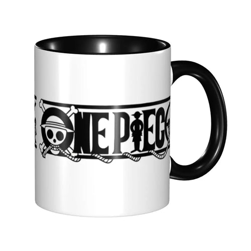 Kubek One Piece – minimalistyczne białe logo Jolly Roger