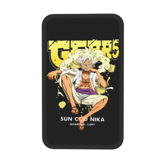 Pokrowiec na podłokietnik One Piece – Sylwetka Luffy’ego Gear 5 (żółto-czarny design)
