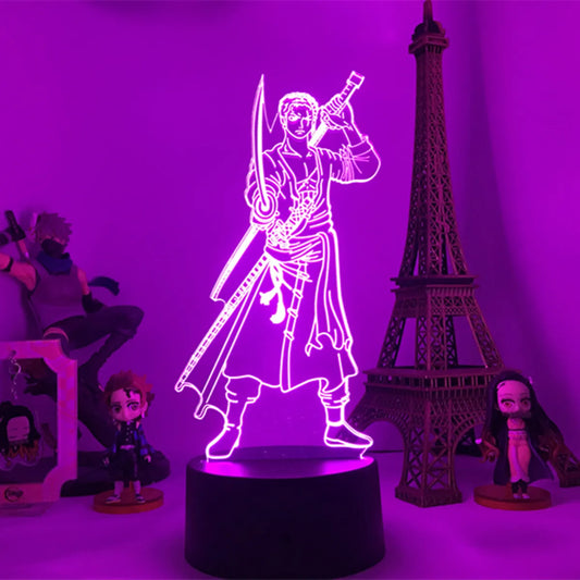 Lampka nocna LED One Piece – Roronoa Zoro w zbroi (fioletowa)