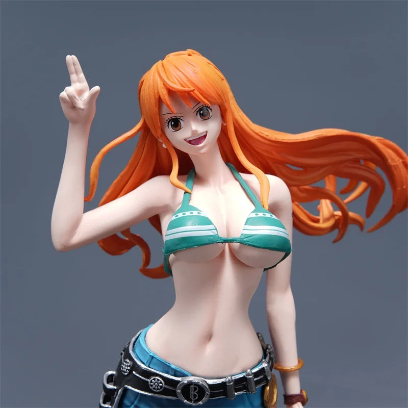 Figurka One Piece – Nami (wersja w niebieskiej sukience i klasyczna)