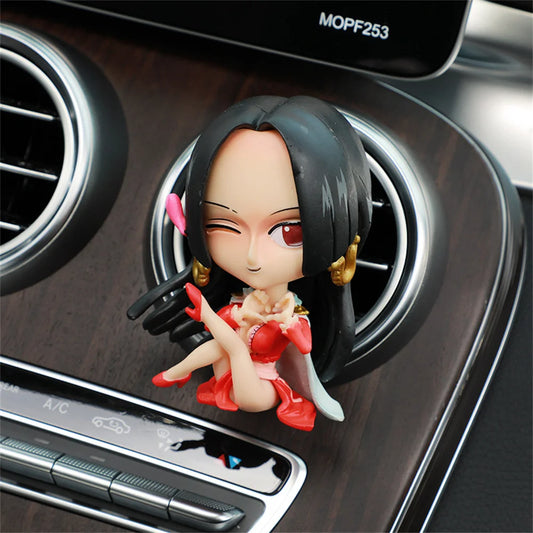 Akcesorium samochodowe One Piece – figurka Boa Hancock do kratki wentylacyjnej
